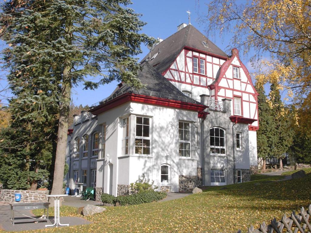 Waldhotel Forsthaus Remstecken โคเบลนซ์ ภายนอก รูปภาพ