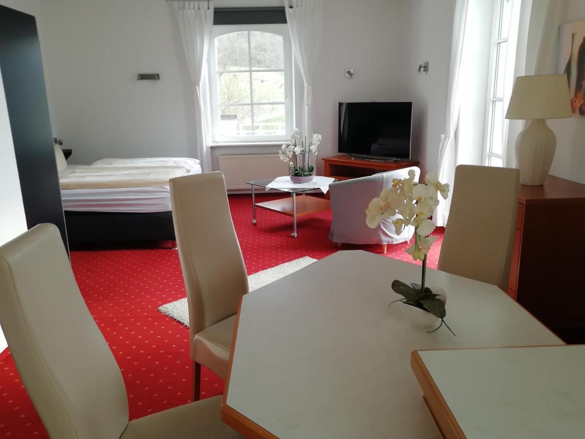 Waldhotel Forsthaus Remstecken โคเบลนซ์ ภายนอก รูปภาพ